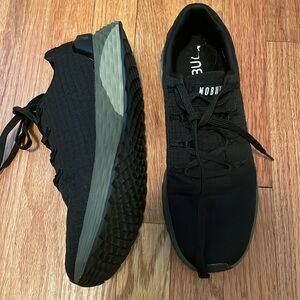 NOBULL Women’s Size 10 Sneakers